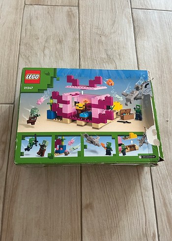 Diğer LEGO Minecraft 21247 Axolotl Evi