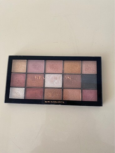 Revolution Reloaded Palette Affection Far Paleti