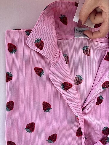 Diğer Çilek desenli pijama takımı
