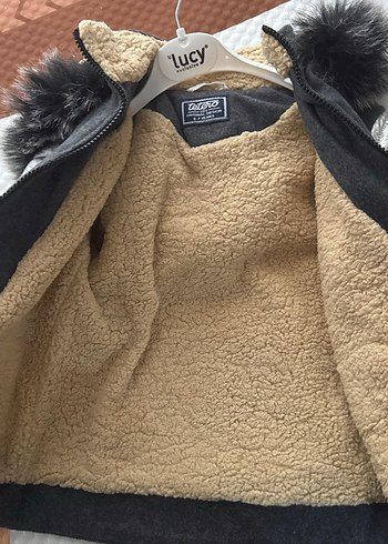 Gri Erkek Çocuk Kürklü Sokak Stili Kaban - Görsel 3