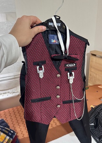 Bordo Düğmeli Erkek Çocuk Yelek - Görsel 3