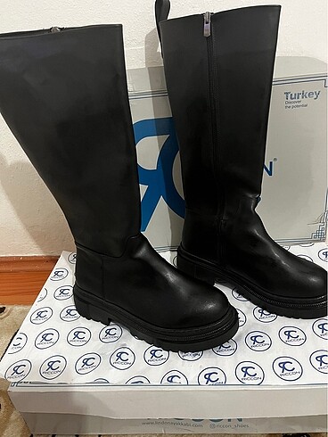 38,5 Beden siyah Renk Siyah çizme