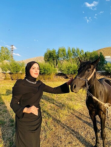 40 Beden siyah Renk Tesettür abiye elbise