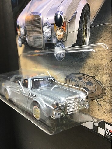 Hot Wheels Mercedes Premium (opsiyonlu)