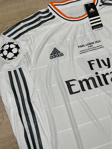 m Beden Real Madrid 2014 UCL Final Forma