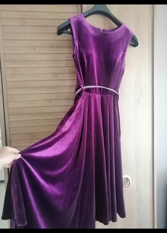 Kadife kemerli midi boy elbise - Görsel 2