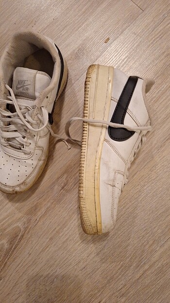 Nike Küçük geldiği için satışta 