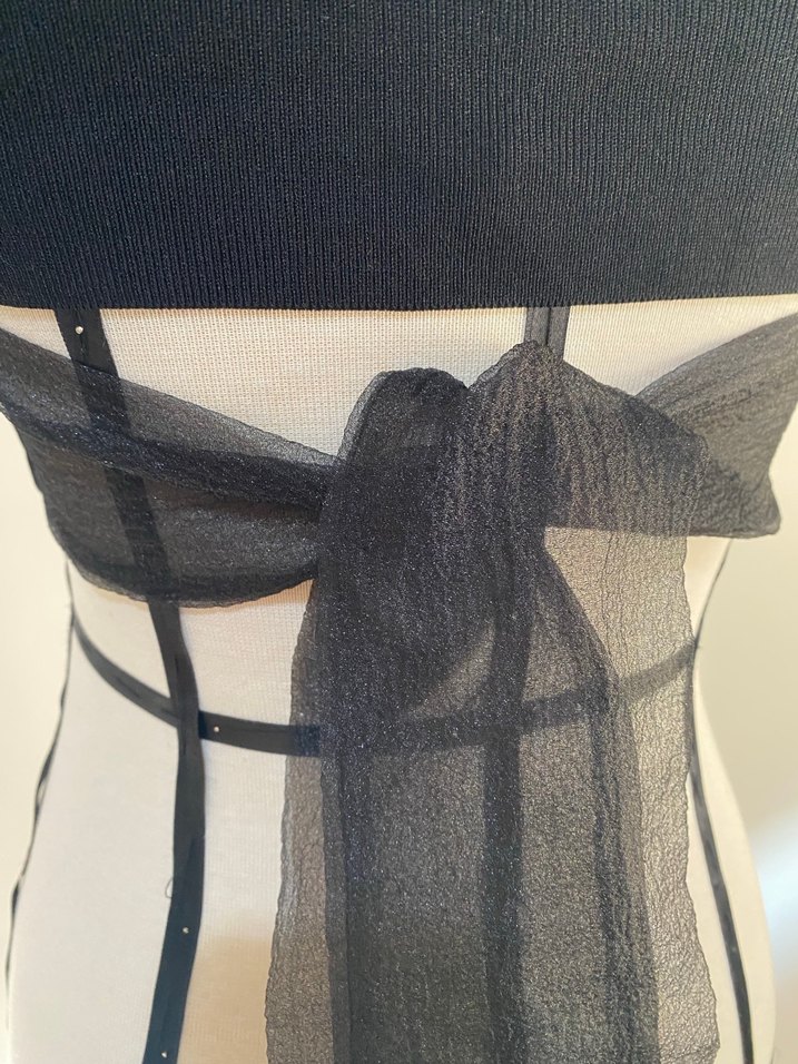 Siyah Gotik Strappy Büstiyer - Görsel 5