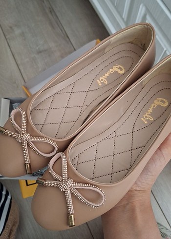 Bambi bambi Bej Fiyonklu Kadın Topuklu Babet