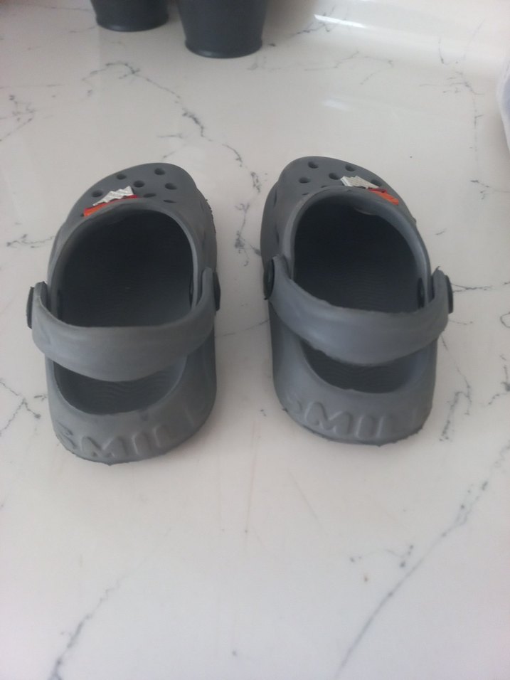 Gri Erkek Çocuk Kaydırmaz Terlik - Görsel 2