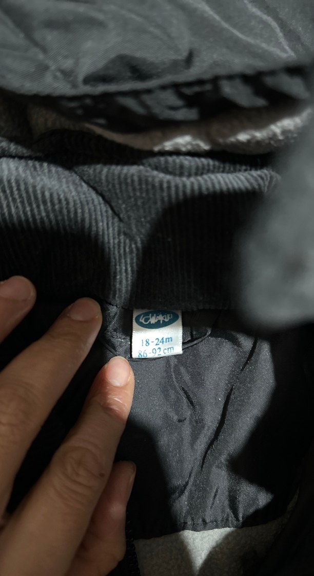 Siyah Erkek Çocuk Kürklü Kapüşonlu Ceket - Görsel 4