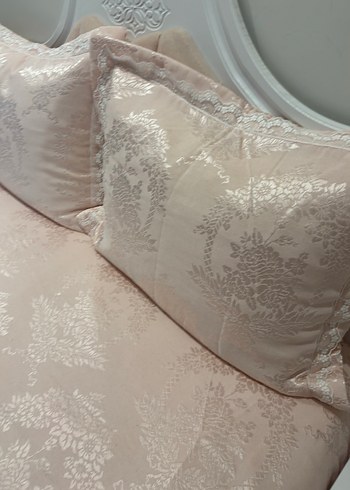 Pembe Yatak Örtüsü - Görsel 6