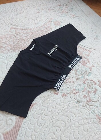 m Beden Napapijri crop tshirt