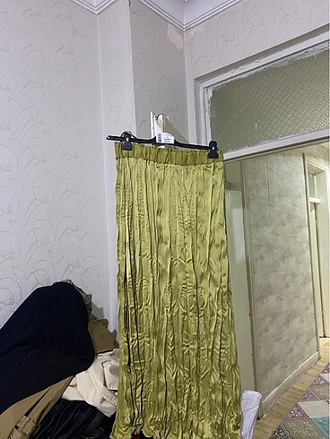 Kırışık saten etek