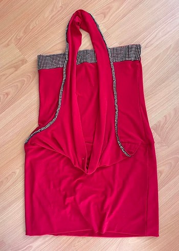 Kırmızı elbise - Görsel 5