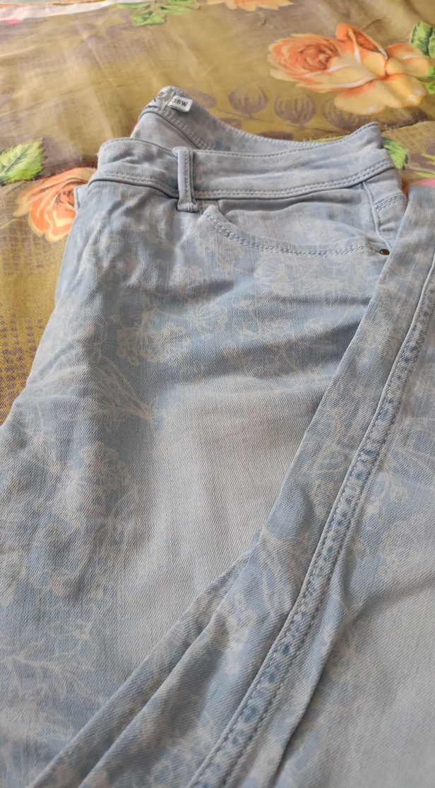 Gri Batik Desenli Bol Kesim Midi Kot Pantolon - Görsel 2