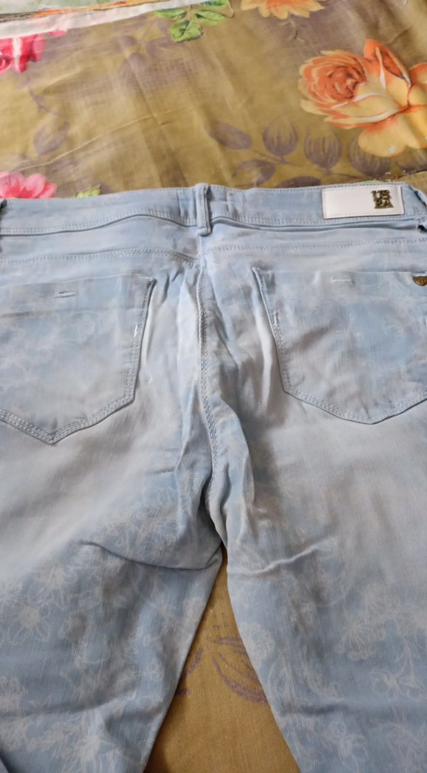 Gri Batik Desenli Bol Kesim Midi Kot Pantolon - Görsel 3