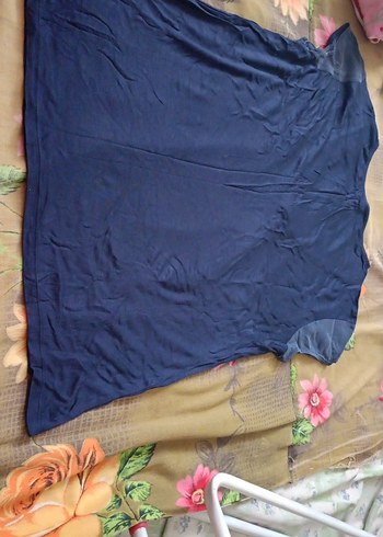 Mavi V Yaka Keten Kadın Tişört - Görsel 4