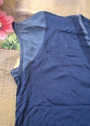 Mavi V Yaka Keten Kadın Tişört - Görsel 3