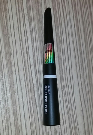 mac eyeliner hic kullanilmadi