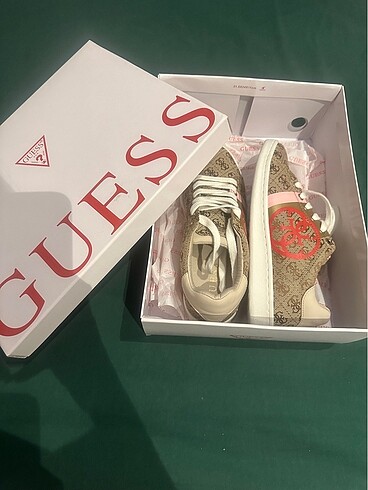 Guess ayakkabı