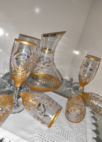 Altın Detaylı İnce Cam Sürahi ve Kadehler çeyizlik - Görsel 4