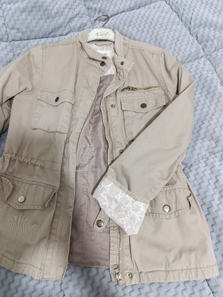 Bej Düğmeli Kadın Ceket - Görsel 2