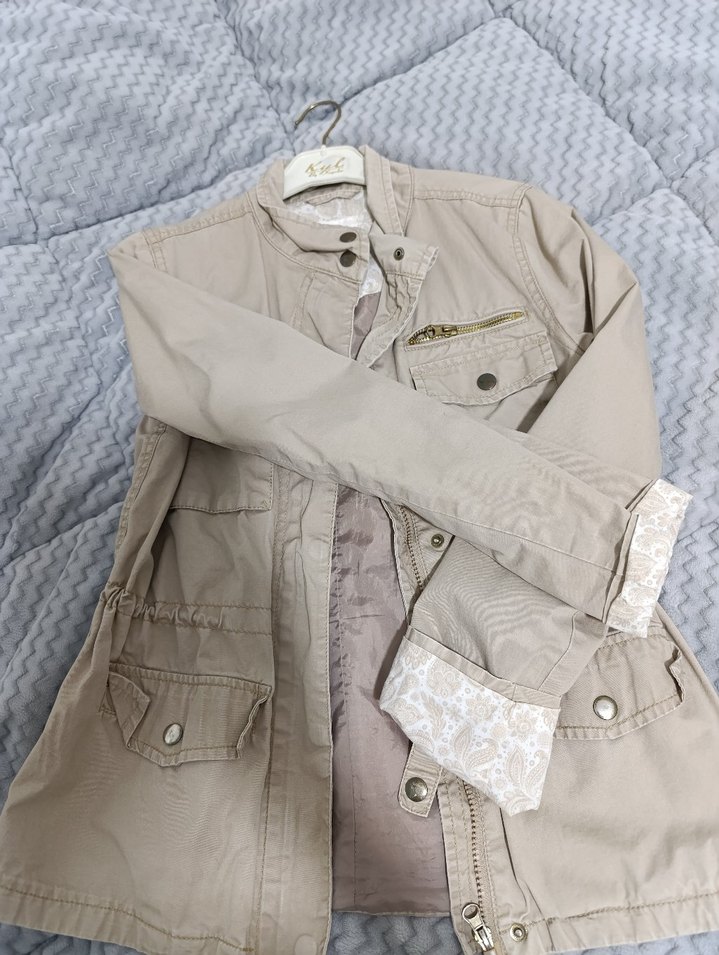 Bej Düğmeli Kadın Ceket - Görsel 4