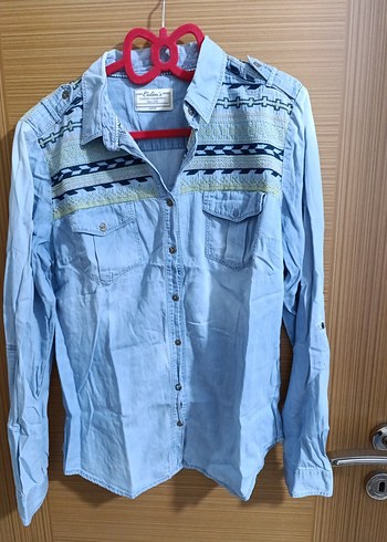 Nakışlı Gri Denim Kadın Gömlek - Görsel 3