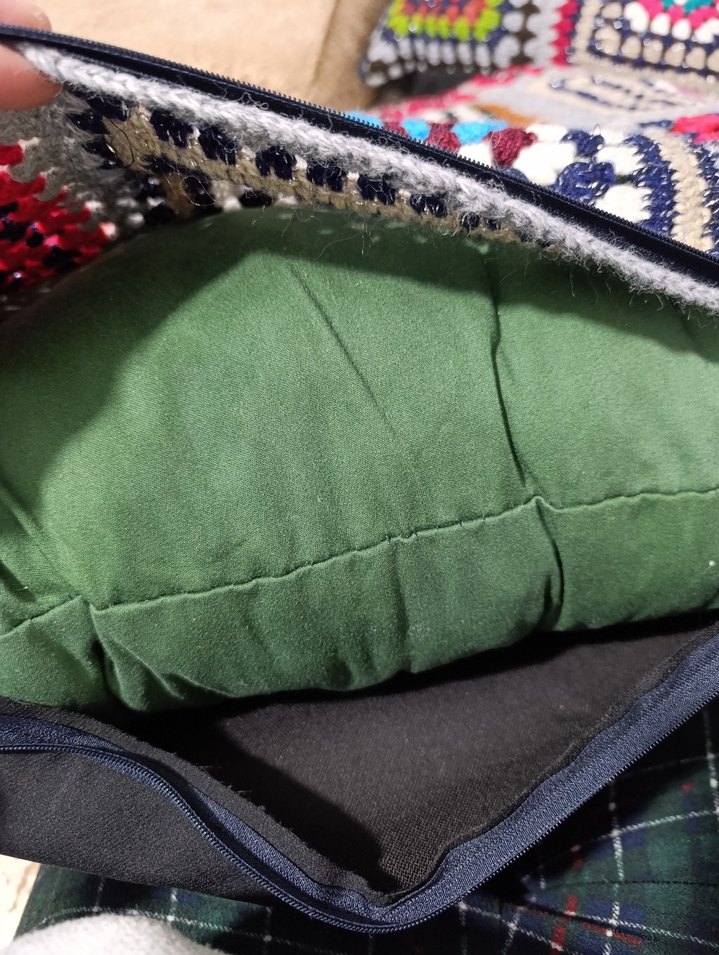 Renkli Desenli Örgü minder 1 adet fiyatıdır - Görsel 4