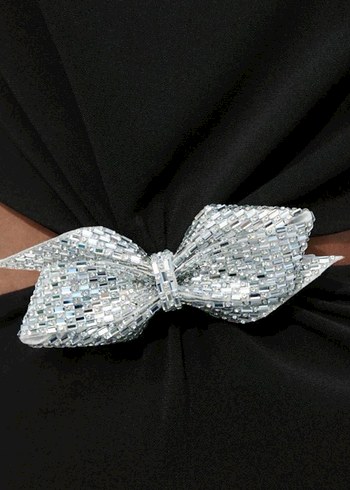 Kadın Siyah Taşlı Fiyonk Detaylı Elbise - Görsel 2