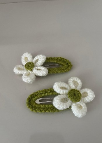 Çiçekli Örgü Çocuk Toka Seti - Görsel 3