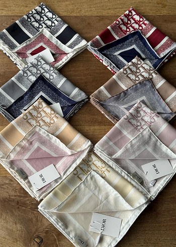 Çift taraflı twill ipek eşarp - Görsel 2