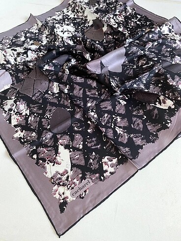 Cacharel twill ipek eşarp