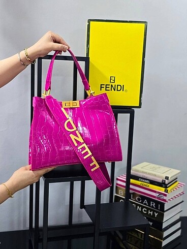Fendi Kadın kol çantası