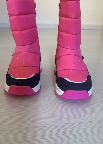 Kız Çocuk Pembe Kürklü Kauçuk Bot