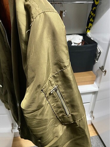Stradivarius Stradivarius haki bomber