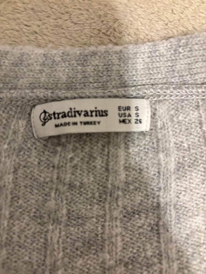 Gri Düğmeli V Yaka Triko Hırka - Görsel 5