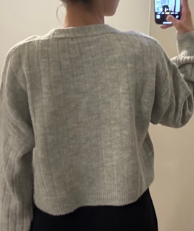 Gri Düğmeli V Yaka Triko Hırka - Görsel 3