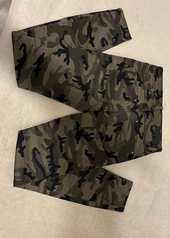 Kadın Kamuflaj Desenli Kot Pantolon - Görsel 3