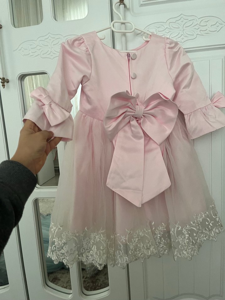 Pembe Uzun Kollu Nakışlı Kız Elbisesi - Görsel 2