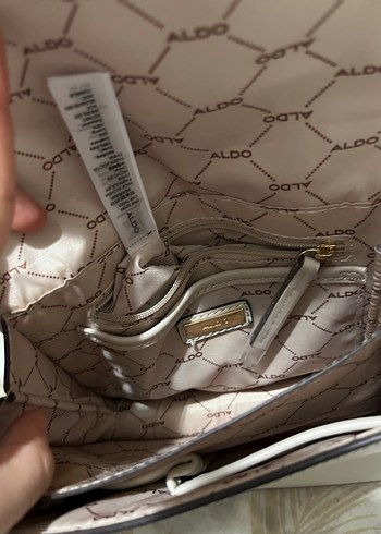 Bej Zincir Detaylı Deri Kadın Çanta - Görsel 8