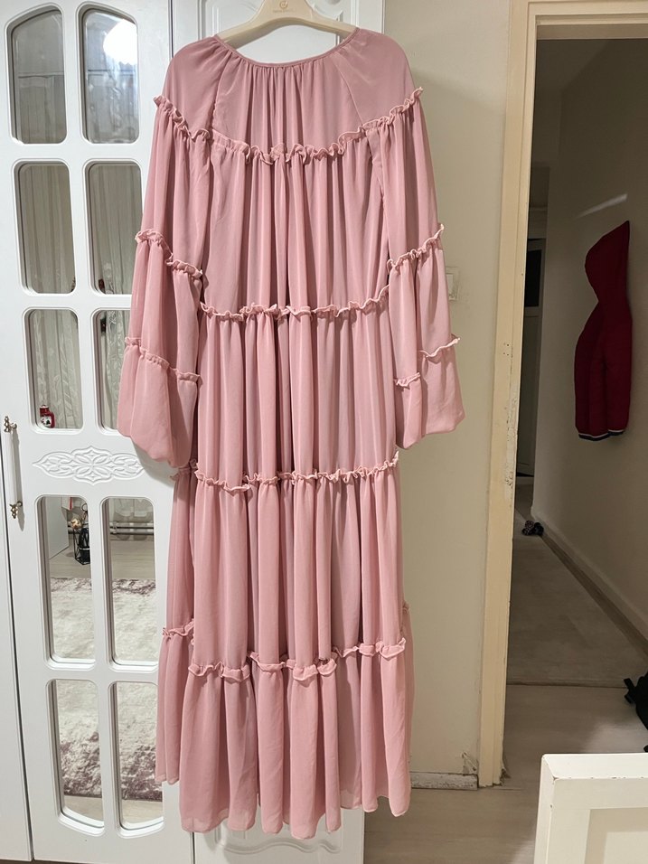 Pembe Uzun Fırfırlı Bohem Elbise - Görsel 5