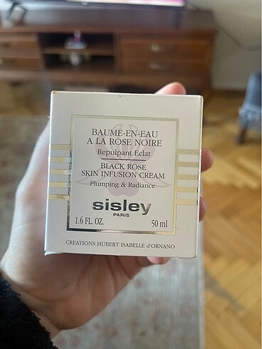 Sisley Nemlendirici Bakım Kremi