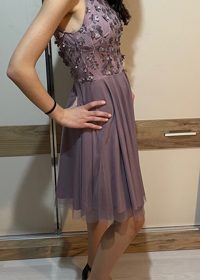 Mezuniyet elbisesi yeni etiketli - Görsel 3