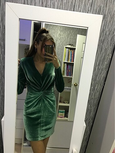 m Beden yeşil Renk Kadife elbise
