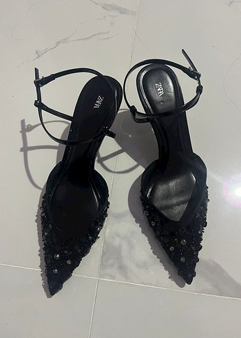 Zara taşlı topuklu ayakkabı - Görsel 3