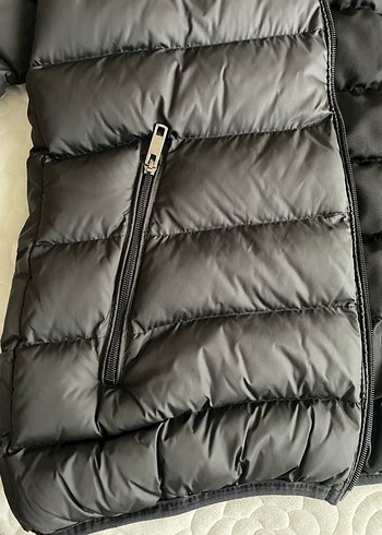 Siyah  Erkek Çocuk Kapüşonlu Mont - Görsel 4