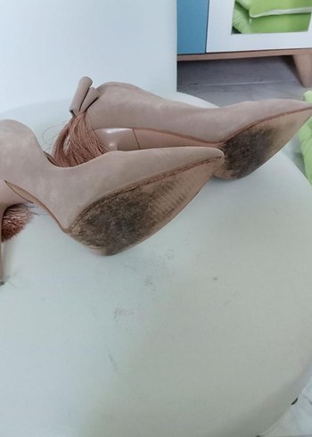 Bej Süet Püsküllü Stiletto Topuklu Kadın Ayakkabı - Görsel 4