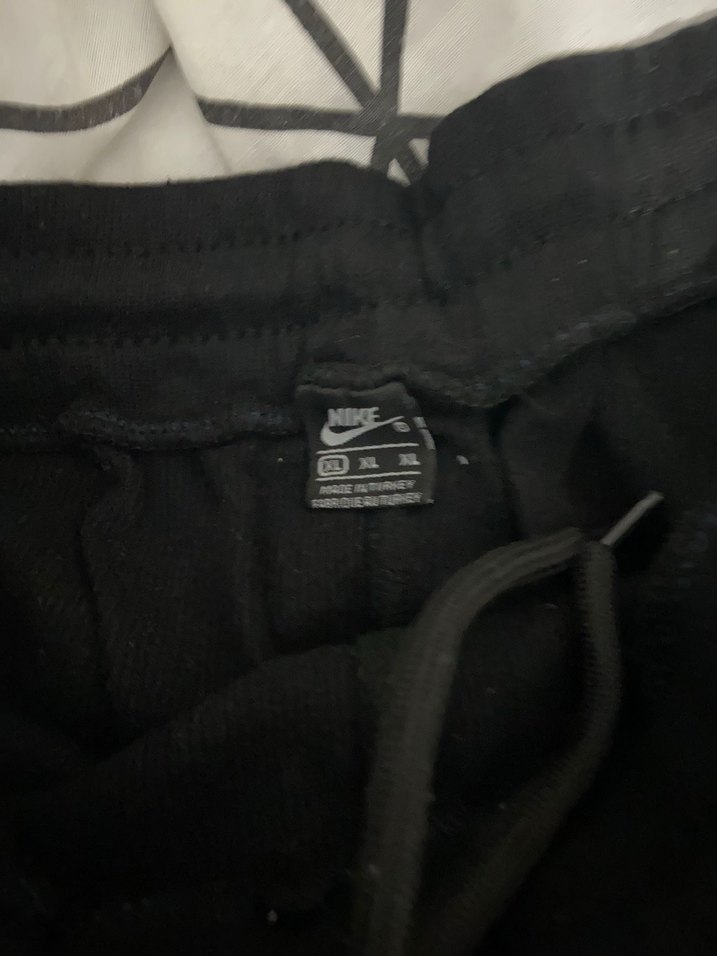 Siyah Fermuarlı Erkek Eşofman Altı - Görsel 2